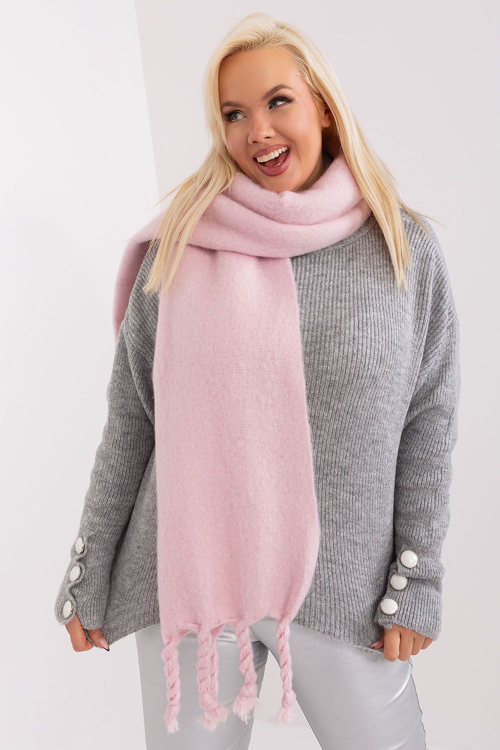  Shawl model 190571 AT 